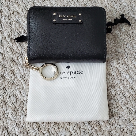 Kate Spade wallet - Picture 1 of 3